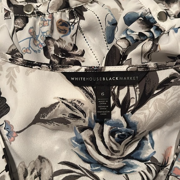 Gorgeous WHBM blouse, Price drop! EUC! $30 - Picture 2 of 10
